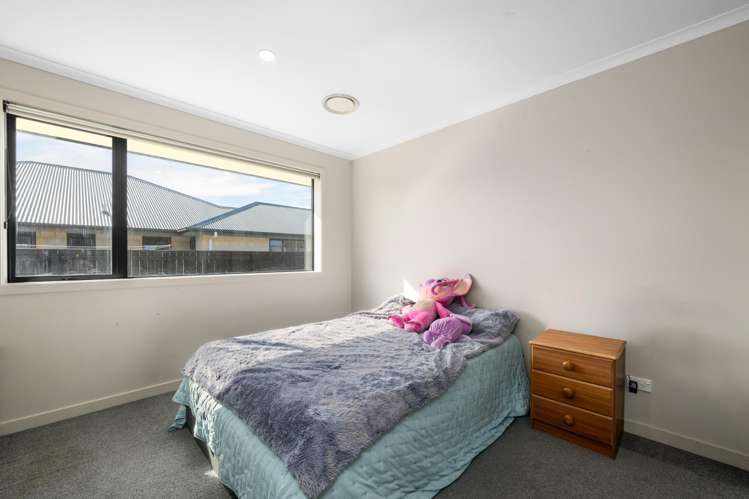 16 Spitfire Drive Burleigh_7