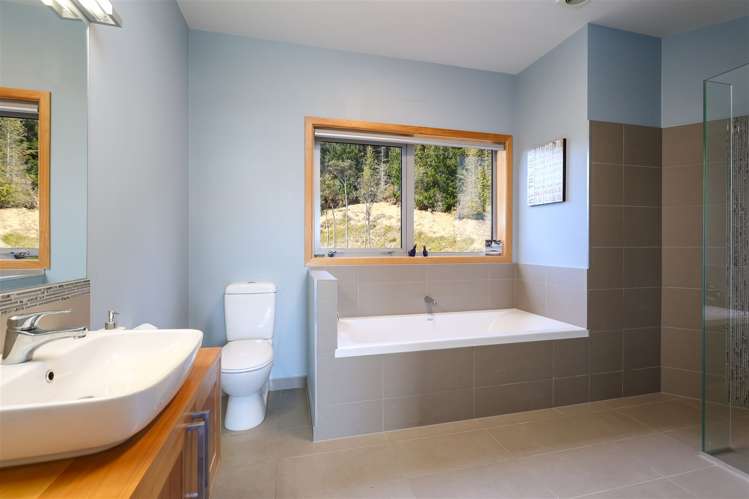 114 Redvale Road Redwood Valley_27