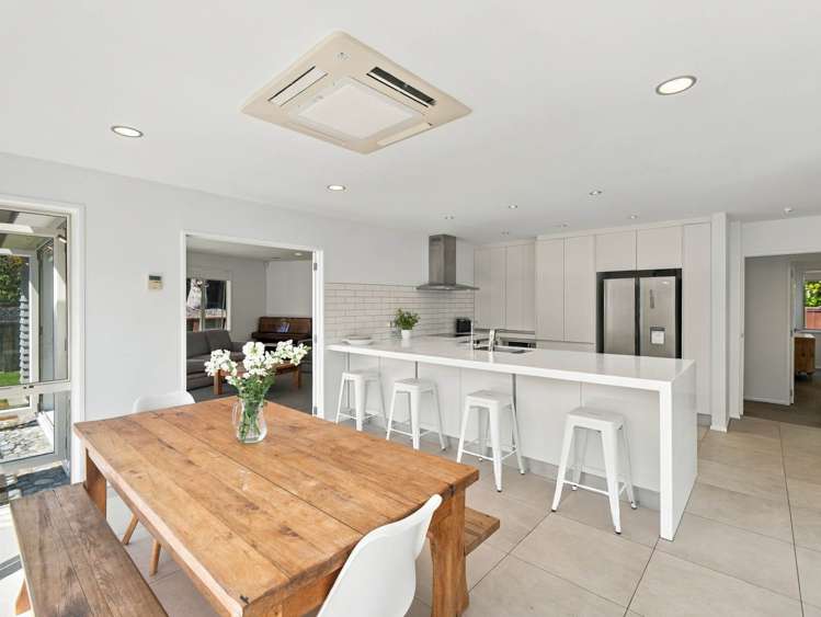 39 Admirals Court Drive Greenhithe_6