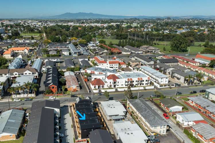 6/12 Charlemont Street Whitiora_18