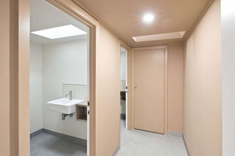 390 Lincoln Road Addington_8