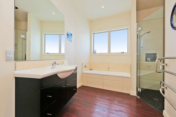 137 Kent Terrace Taradale_10