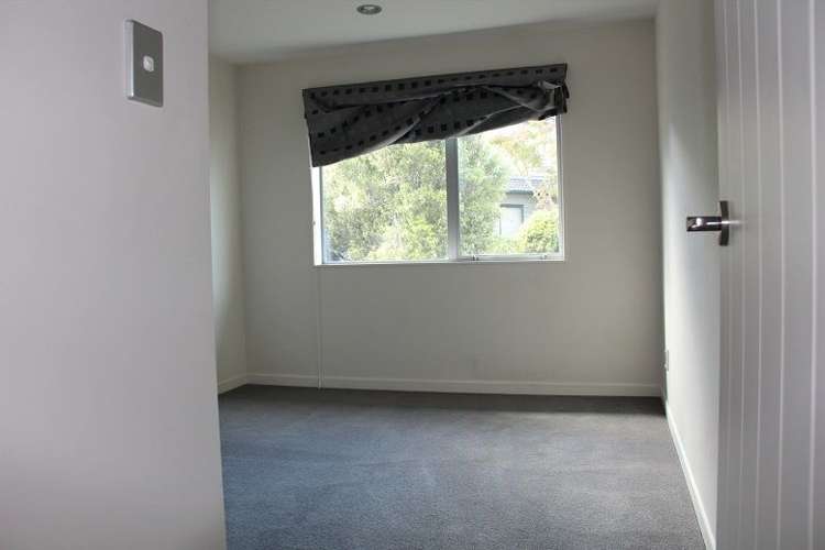 22 Oak Bark Drive Schnapper Rock_16