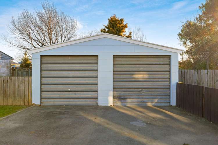 8-10 Dix Crescent Riversdale_23