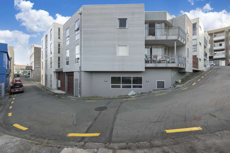 1a/27 Hanson Street Mount Cook_12