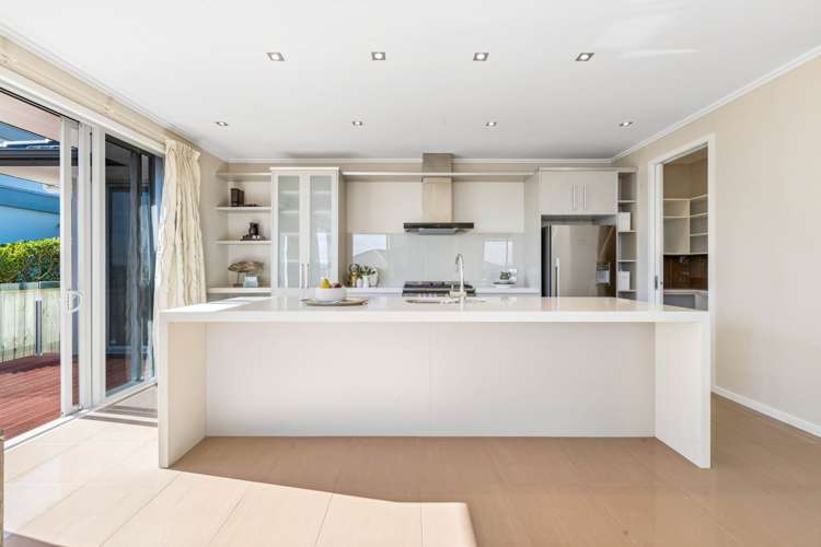 17 Bejoy Rise East Tamaki Heights_9