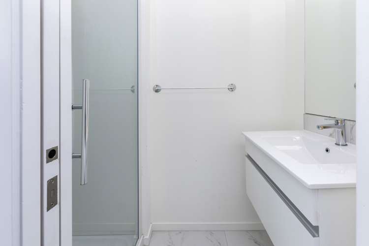 1/116 Stanmore Road Linwood_13