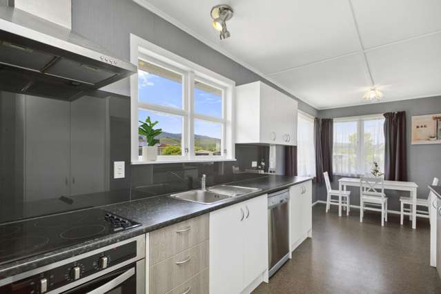 7 Kentucky Street Totara Park_3