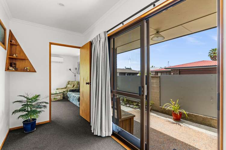 2/5 Forward Street Greenmeadows_8