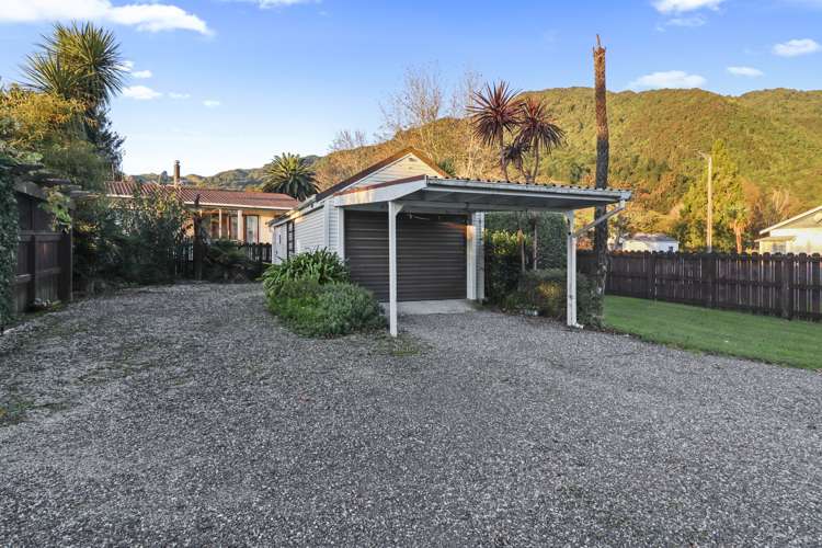 6 Russell Avenue Te Aroha_13