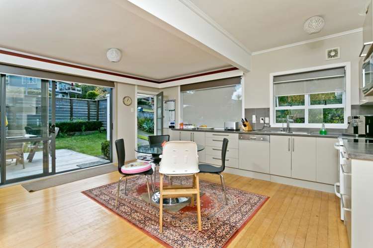 29 Seaview Road Castor Bay_14