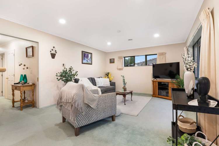 55 Basley Road Owhata_3