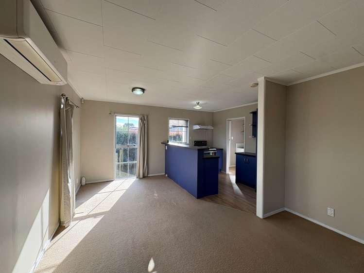 2/4 Glenshee Place Highland Park_1