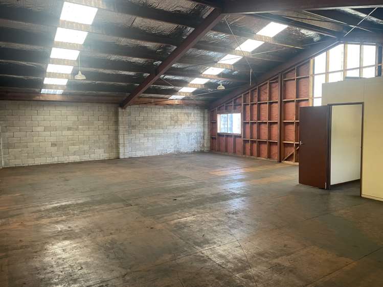 28 Montgomery Crescent Clouston Park_8