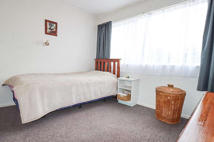 69 Guy Street Dannevirke_11
