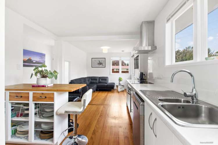 46 Titoki Street Te Atatu Peninsula_7