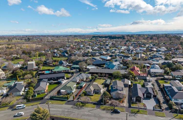 37 Carlsen Street Burwood_27
