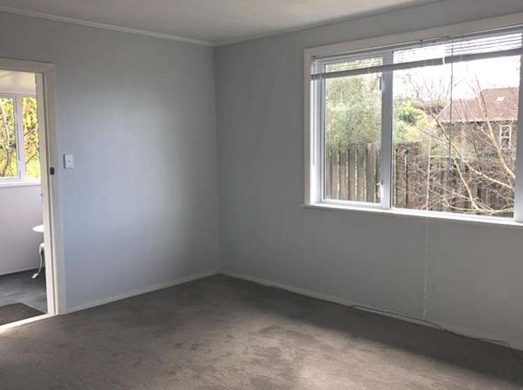 2/34a Parkhill Road Mellons Bay_4