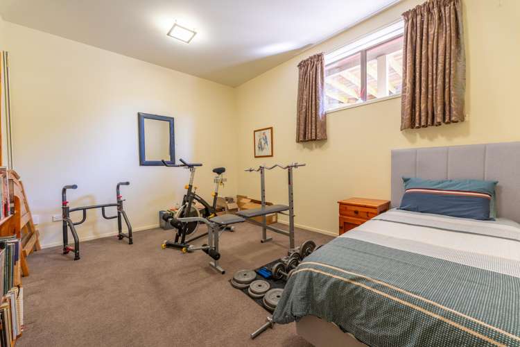 44 Benmore Street Glenwood_15