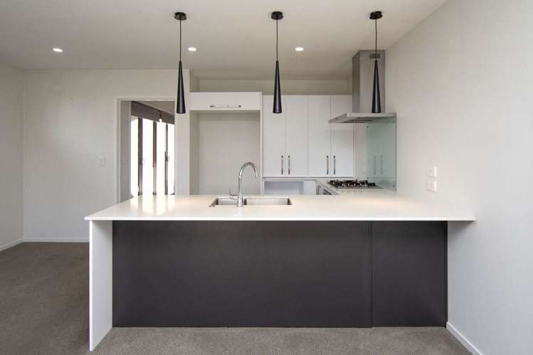 15 Charente Way Yaldhurst_0