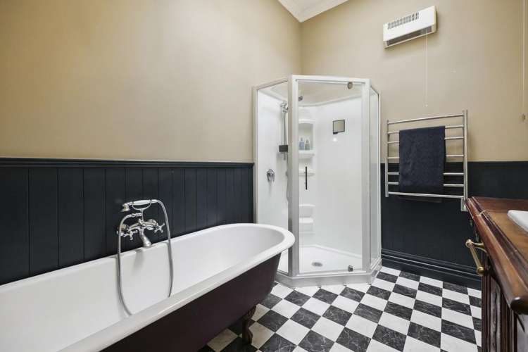 19 Middleton Road Kew_22