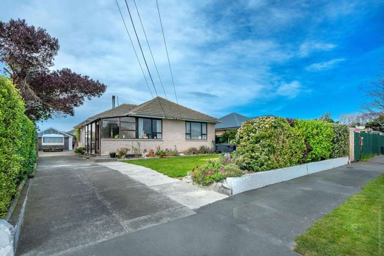 230 Shortland Street Aranui_16