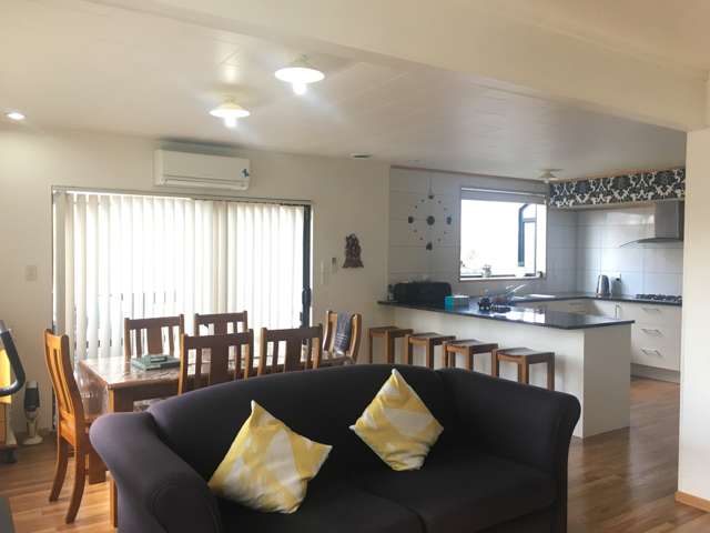 327 Pakuranga Road Pakuranga Heights_3