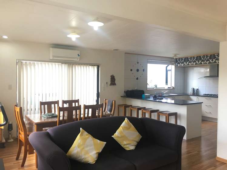 327 Pakuranga Road Pakuranga Heights_3