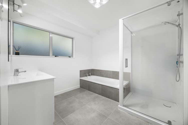 105 Waitakere Road Waitakere_26