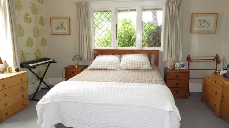 21 Maltby Avenue West End_10