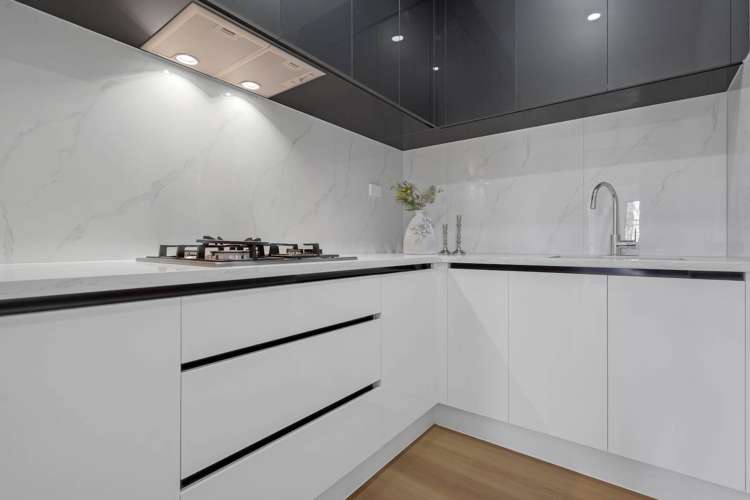 61 Koromeke Street Flat Bush_13