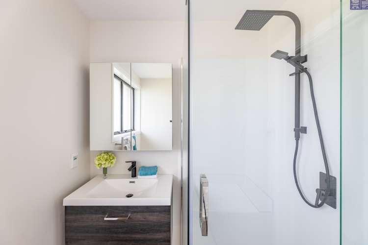 41 Steele Street Hornby_13