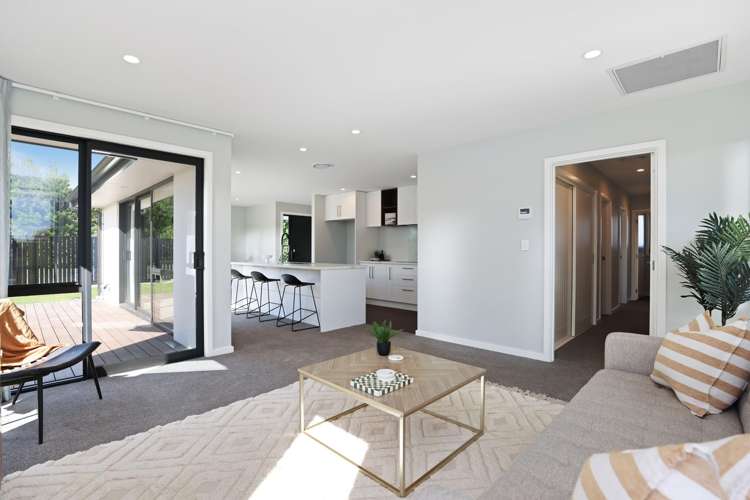 241 Racecourse Road Allenton_11