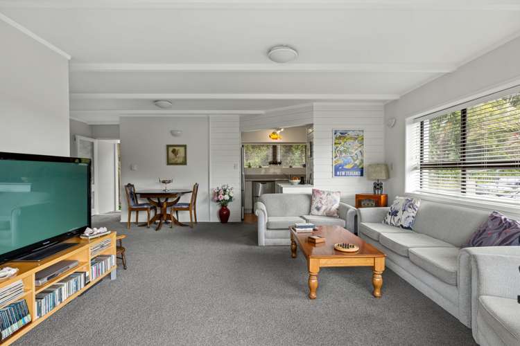 6 Waiwera Road_5