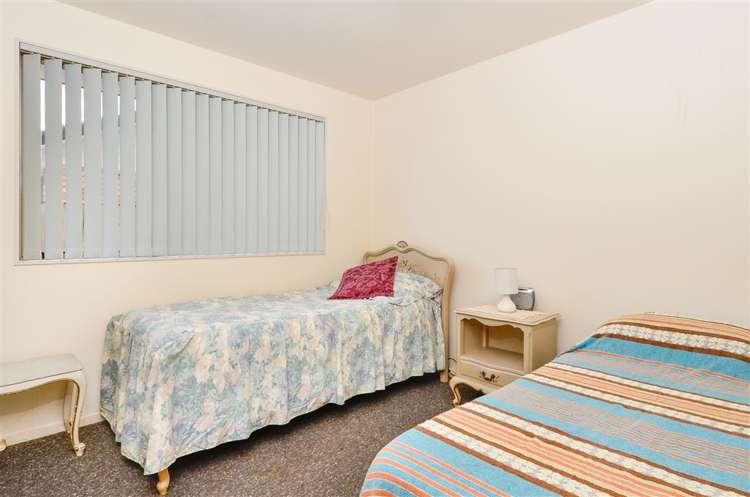 16 Chic Gardens Parakai_13