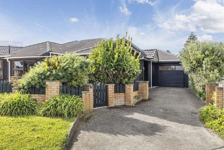 2/4 Richard Street 1360_13