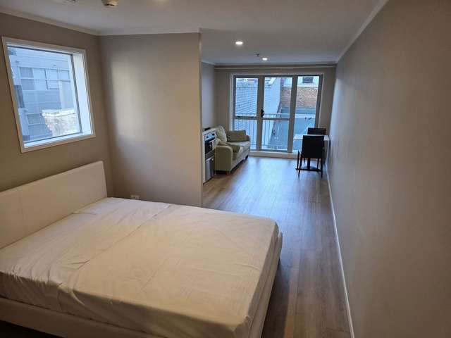 Fully Furnished Studio | Auckland CBD | New Reno
