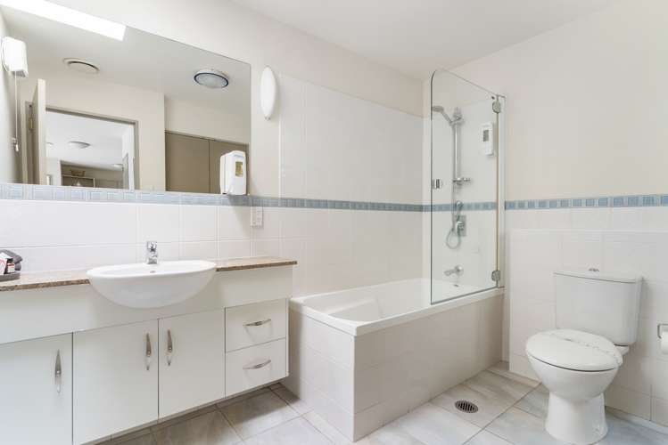 411/36 Victoria Road Mount Maunganui_15