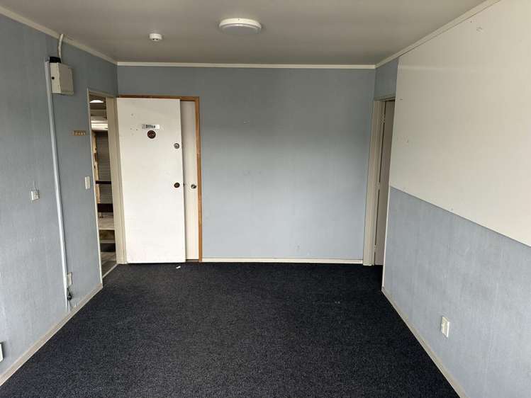 Unit 10, 63 Maleme Street Greerton_5