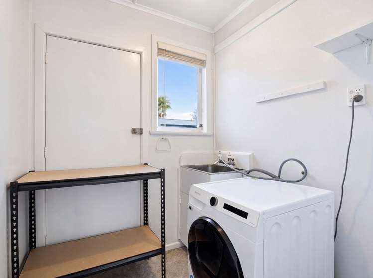 64 & 64A Aurora Terrace Hillcrest_8