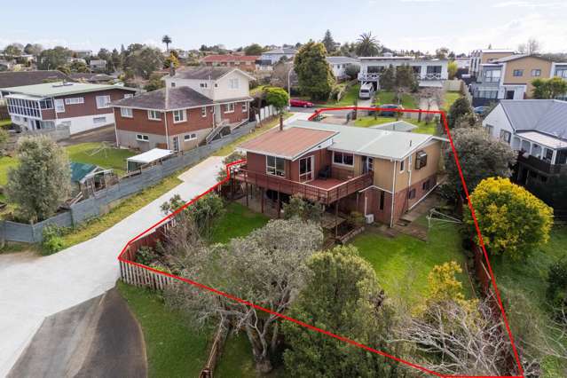 38 Ellesmere Crescent Pakuranga Heights_2