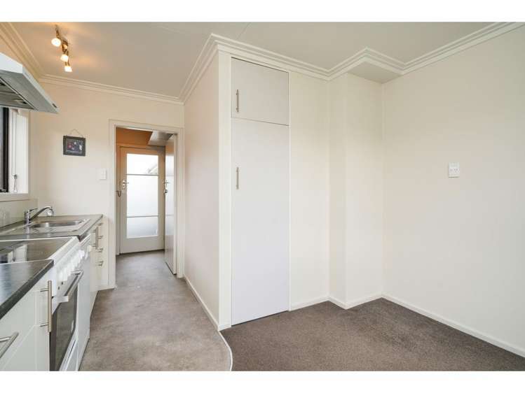 1/103 Fox Street Avenal_24