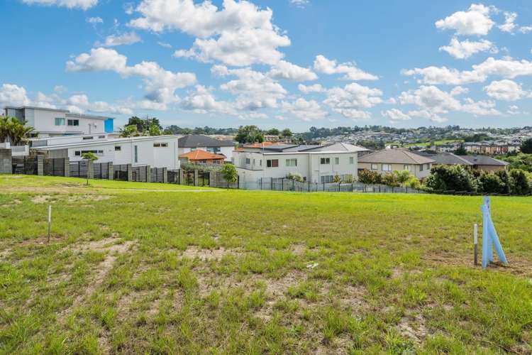 46 Fernhill Way Oteha_16