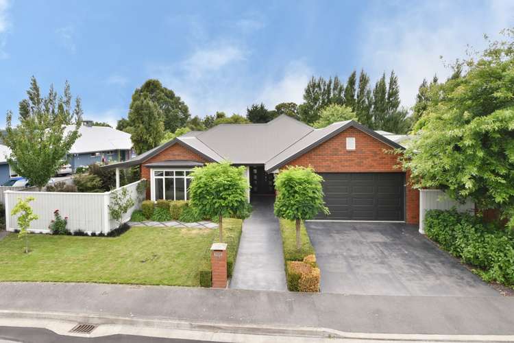 17 Springbrook Lane Northwood_1