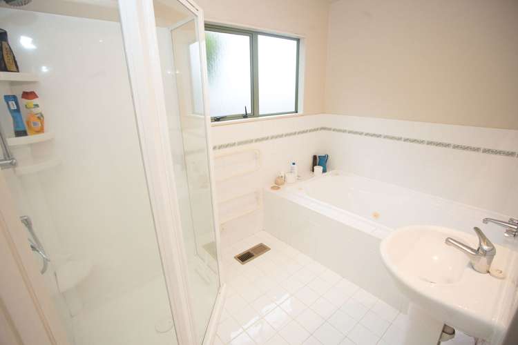 18 Landsdowne Terrace Karori_11