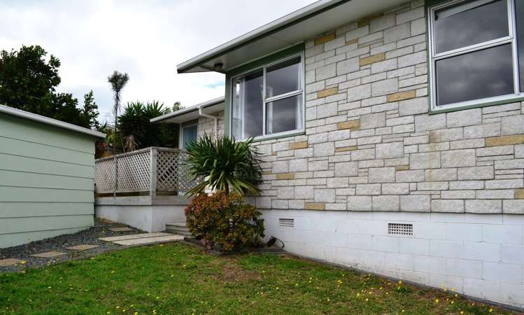 7 Ronald Algie Place Saint Johns_11