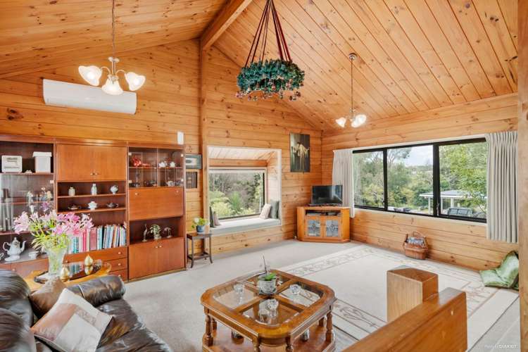 180 Everglade Drive Totara Heights_2