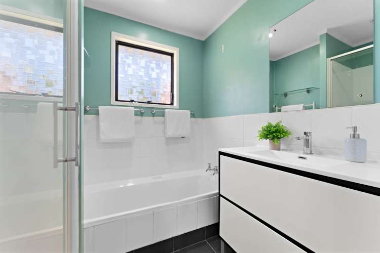 51 Saddleback Rise Murrays Bay_18