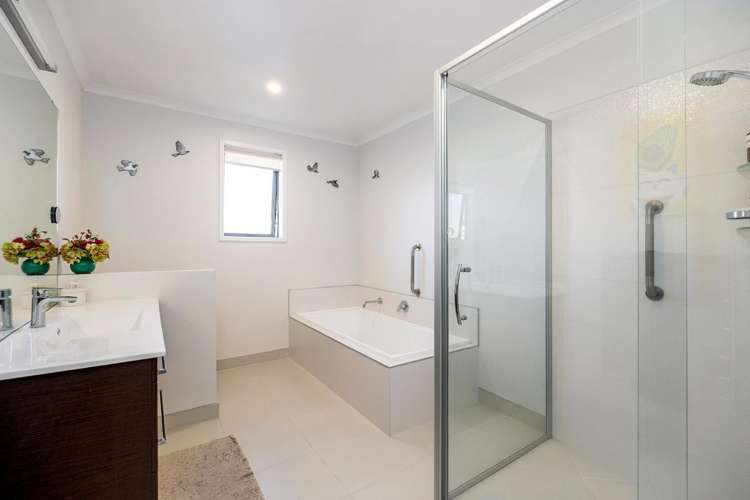 6 Lees Cove Karaka_23