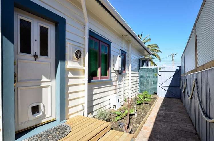 1 Arawa Street New Lynn_7